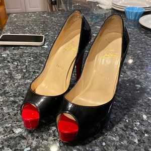 Great condition red bottoms